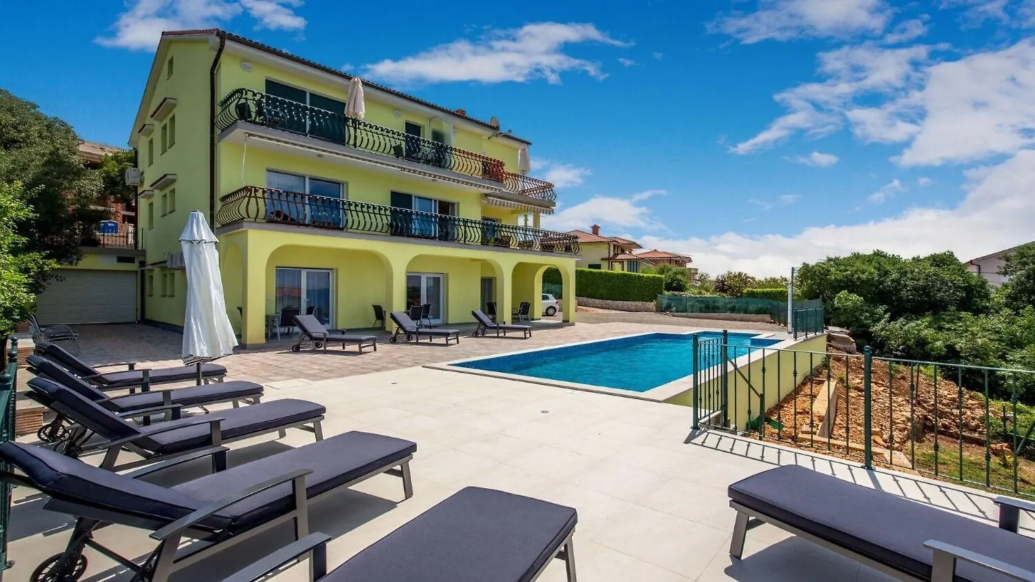 Apartments Igor - With Pool Kostrena Croatia