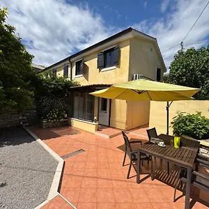 Ela, Rijeka Apartment